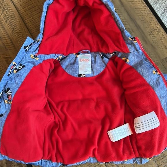 Disney Mickey Mouse puffer jacket - Picture 9 of 11